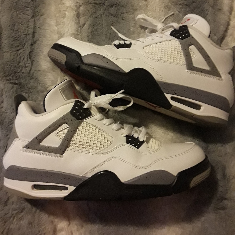🔥Jordan 4 retro (white cement)